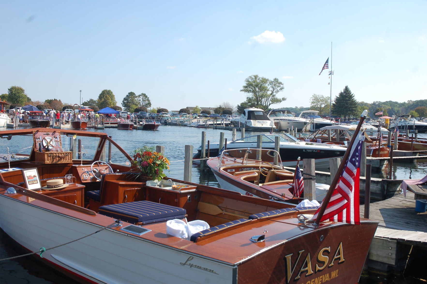 Antique boat show